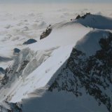 Kopie-von-Zumsteinspitze_von_der_Dufourspitze_front_large